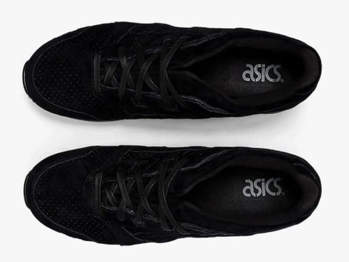 潮流新篇章 Ronnie Fieg x New Balance 1300CL胶囊系列正式揭晓